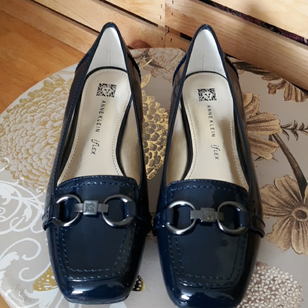 Anne Klein flats